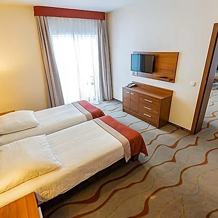 Hotel Olivia Medical Skomielna Czarna